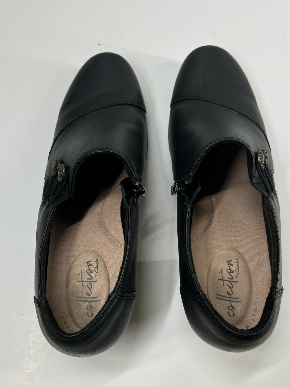 Clarks Collection Women’s Black Leather Ankle Booties Heels Size 9 - Picture 7 of 13